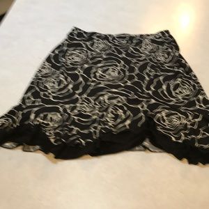 White House Black Market skirt size small